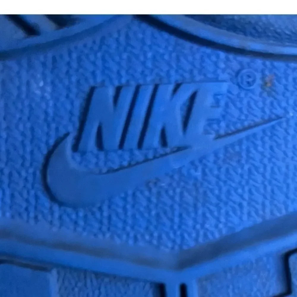 Nike Air Jordan 1 Retro High  Royal Blue Sneakers